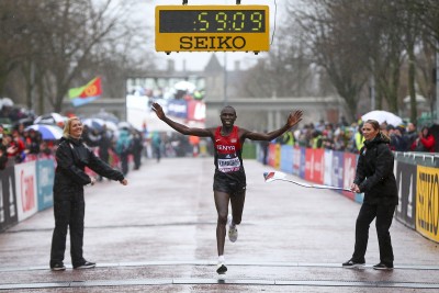 Kamworor winning title #2 in Cardiff in 2016 (Photo by Jordan Mansfield/Getty Images for IAAF)"