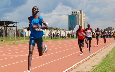Kiprop en route to a commanding win in his 800 prelim