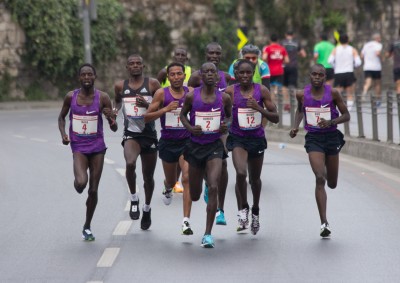 Leonard Komon leading the men's pack at the 2016 Istanbul Half Marathon. Front row, from left: Ali Kaya, Leonard Langat, Zersenay Tadese, Leonard Komon, Vincent Rono, Emmanuel Bor. Mandatory photo credit: Bob Ramsak.