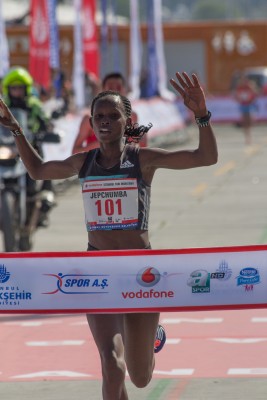 Jepchumba winning the 2016 Istanbul Half Marathon. Mandatory photo credit: Bob Ramsak.