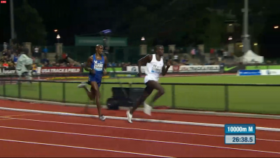 Farah Trailing on Final Lap