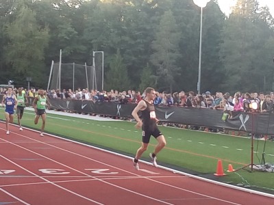 Murphy leans at the line