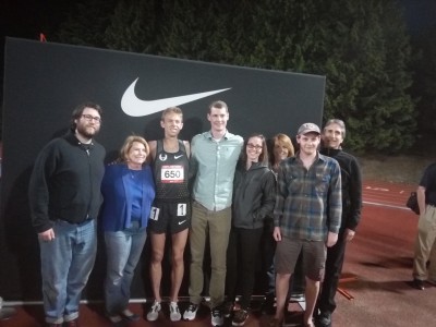 Galen Rupp poses with Paul Banta's family
