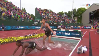 Kebenei and Cabral on the last water jump