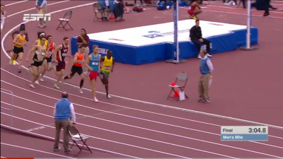 Kerr and Cheserek Battle for the lead