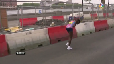 Dibaba overcame some late race troubles and still broke 2:18