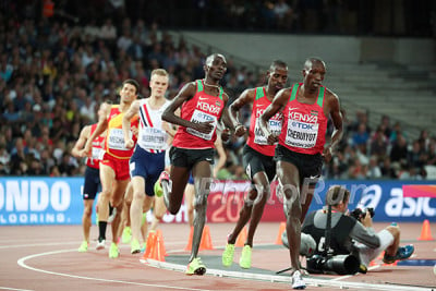 Kenya Leading with Ingebrigtsen chasing