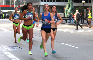 Molly Huddle leads Brenda Martinez, Molly Seidel, Stephanie Garcia and Lauren Paquette on the way to victory at the USA 5-K Championships in New York City hosted by the Abbott Dash to the Finish 5-K (photo by Jane Monti for Race Results Weekly)