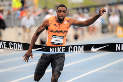 Lyles winning the 100 at USAs (photo by Phil Bond)