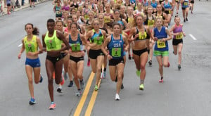 The early leaders of the 2018 Freihofer's Run for Women (left to right): Sarah Pagano (10), Diane Nukuri (2), Steph Bruce (8), Jess Tonn (9), and Emma Bates (4). Photo by David Monti for Race Results Weekly
