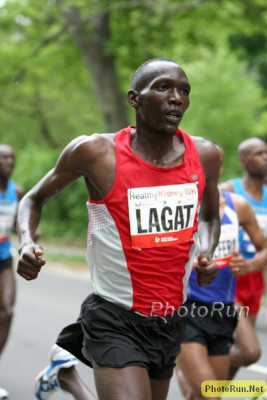 Lagat at the 2009 Healthy Kidney 10K