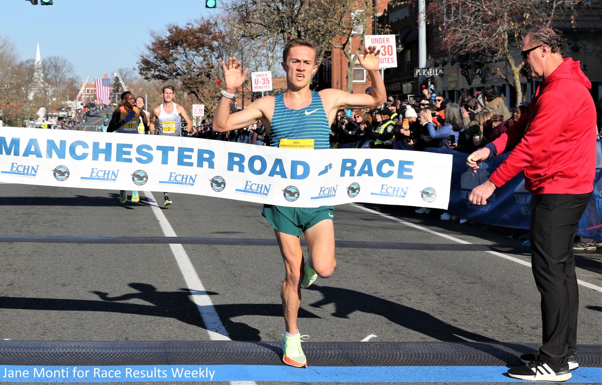 Conner Mantz breaks course record, Weini Kelati repeats at 2022