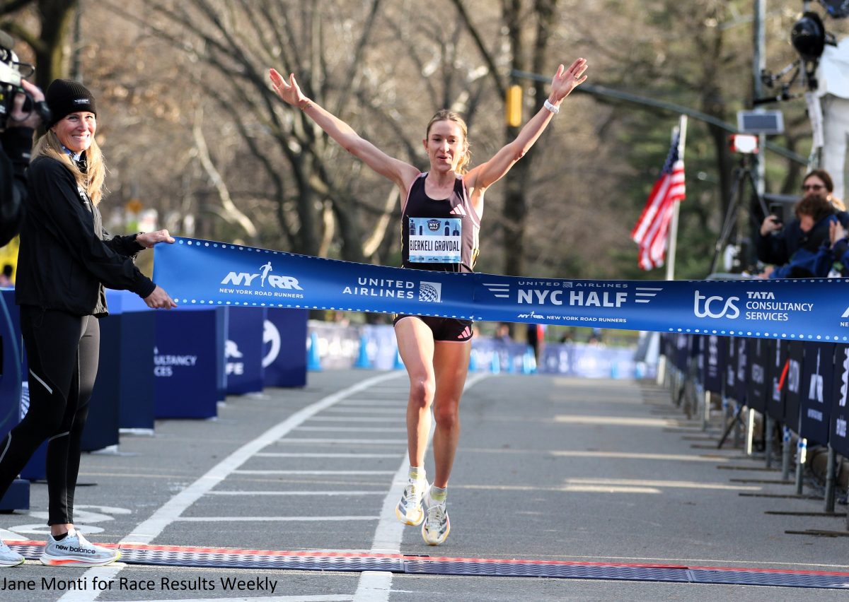 Karoline Bjerkeli Grøvdal winning the 2024 United Airlines NYC Half (photo by Jane Monti for Race Results Weekly)