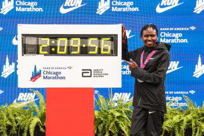 Ruth Chepngetich 2:09:56 World Record at Chicago Marathon