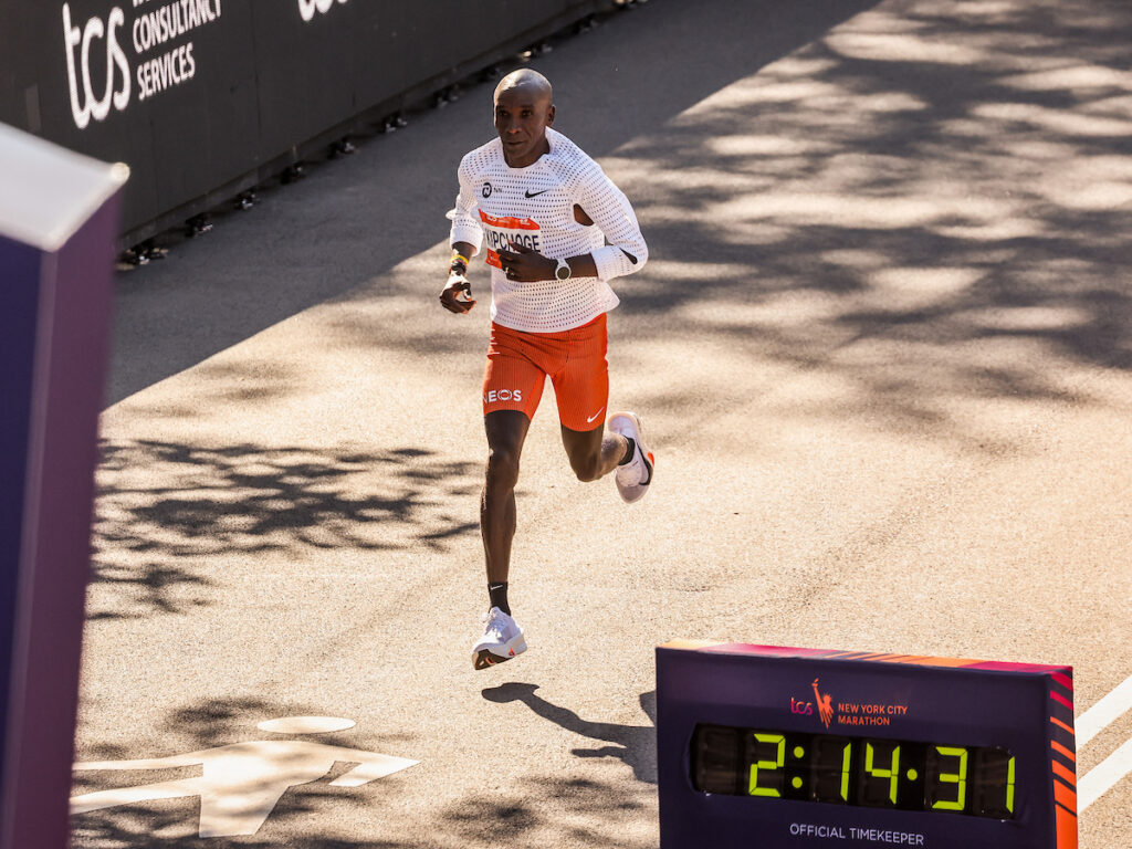 Eliud Kipchoge at the finish in NYC (Kevin Morris photo)